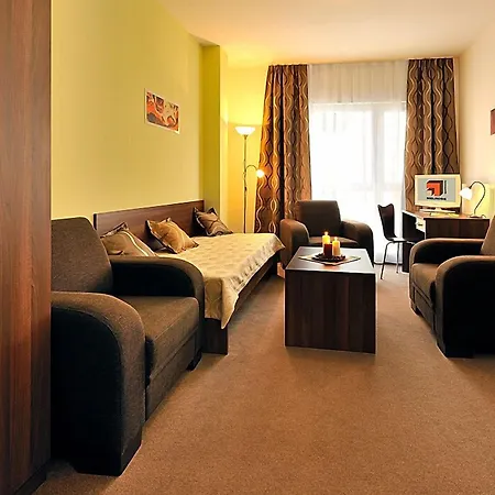 Melrose براتسيلافا