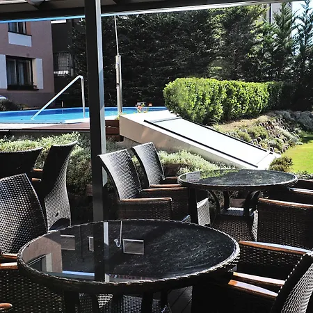 Melrose * Pressburg
