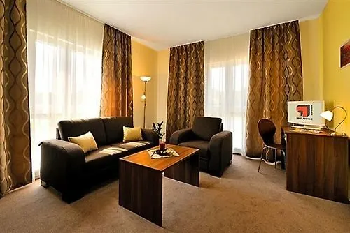 Melrose * براتسيلافا